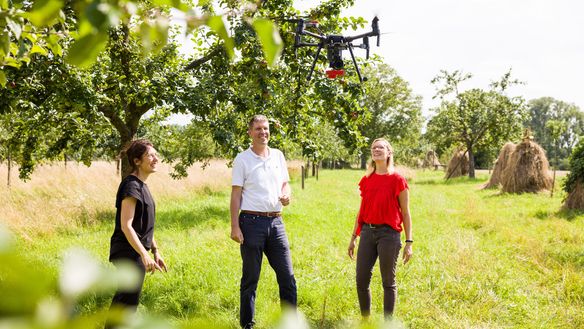 Geo-monitoring: How drones contribute to maintain orchard meadows